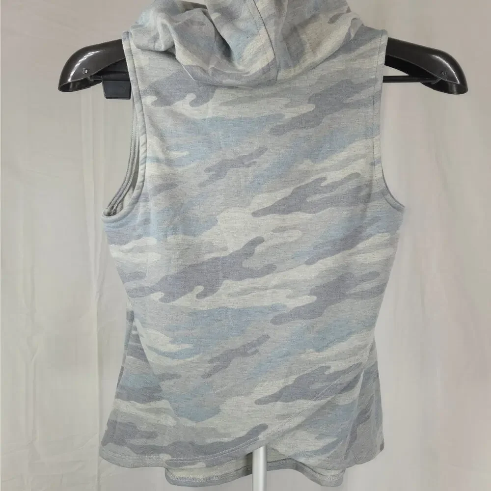Ink Love and‎ Peace Camo Hoodie Tank XS Sleeveless Hooded Top USA gym layering